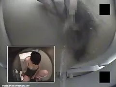The guy masterfully fucked the girlfriend of one of the participants of poker